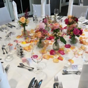 Tischdekoration für eine Hochzeit im Hotel Drei Mohren Augsburg